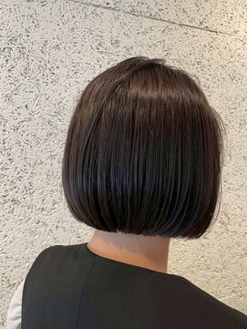 DAMANI 表参道 髪質改善/ヘッドスパ/ハイライト/白髪染め/白髪ぼかし/縮毛矯正 似合わせカット/ミディアムレイヤーカット[表参道駅]