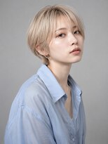 トリニティ(trinity)&nbsp;ブリーチ×髪質改善　ホワイトベージュ　ショートカット　豊見城