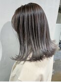 ホワイトシルバー_オリーブカラーハイライトカラー_ba308881