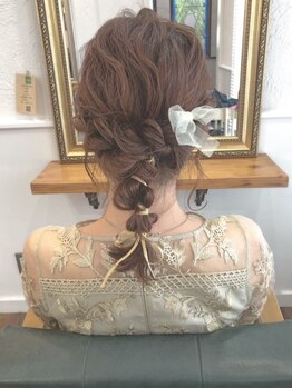 結婚式のお呼ばれや大切なデート・イベント前のヘアセットに◎特別な一日は【特別な私】で過ごしませんか？