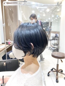 アッシュ 大泉学園店(Ash) 大人可愛い丸みショートボブ【Ash大泉学園 横山】