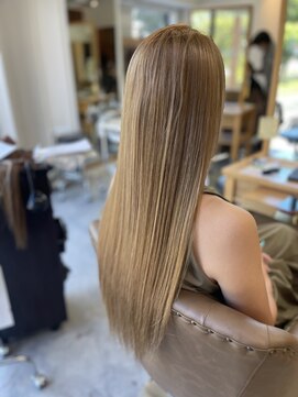 フツーロ 栄(FUTURO) ハイトーン　プルエクステ　エクステ