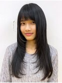 アッシュグレー ロングヘア ハイレイヤー 顔周りカット