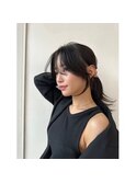 まとめ髪もかわいい！ロングセンターパート顔まわりレイヤー