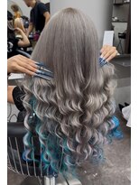 エミーバイモアムー(Emmie byMoremuu)&nbsp;【Ryuki】シルバー/スーパーロングエクステ