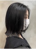 調布切りっぱなしボブ外ハネワンカラー黒髪ブルーブラック