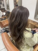 ノーム 横浜(NORM)&nbsp;白髪ぼかしグレージュハイライトカラー