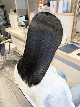 リペロ(ripero) 艶サラ黒髪ストレート