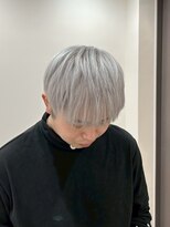 ユウル 横浜(juhl.) シルバーカラーホワイトブロンドブリーチダブルカラーメンズ横浜