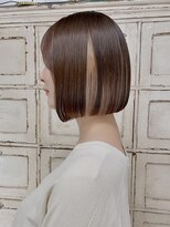 ロリム(RorriM)&nbsp;インナーカラー ダブルカラー ボブスタイル 切りっぱなしボブ