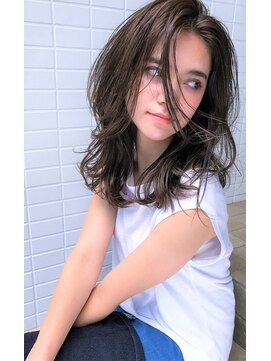 リマ(RIMA) 【RIMA】 外国人風☆クセ毛風なラフカール×ルーズパーマ