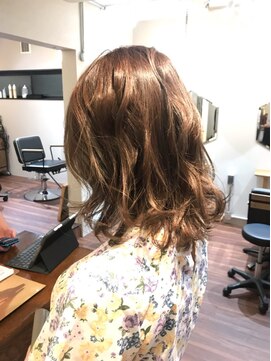 ヨナサン(Yona Saint) ブルージュカラー