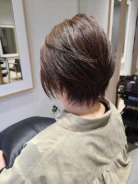 ヘアサロン R3 お手入れ簡単ショートヘアー10