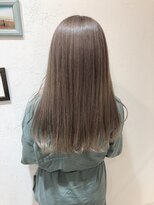 ティティ(TiTi)&nbsp;ハイトーンカラーミルクベージュ[TiTi_栗林れい]