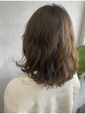鎖骨ミディアム こなれヘア[TiTi_福田りの]