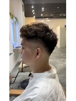 シードバイシャムロック(SEED by Shamrock)&nbsp;スキンフェード　強めパーマ