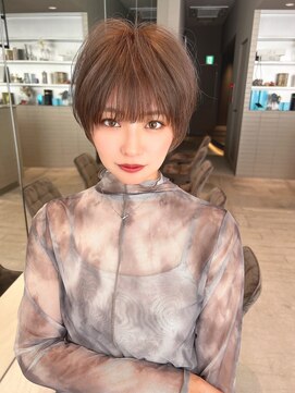 ロンド クラン 岡崎(Lond Clan) 10代20代ひし形クビレ耳掛け束感小顔スウィングショート