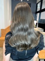 アイティーバイアルバム 藤沢店(IT by ALBUM)&nbsp;グレーベージュグレージュカラーレイヤーロング_ba482301