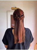 編み込みハーフアップ大人可愛いヘアアレンジ結婚式お呼ばれ