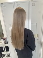 ピヨン 心斎橋(piLLon)&nbsp;髪質改善/韓国/学割U24/20代/ブリーチ/ハイトーン