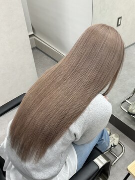 クム 横浜(qumu) 【qumu MARIKO】ミルクティーベージュ×ケアブリーチ