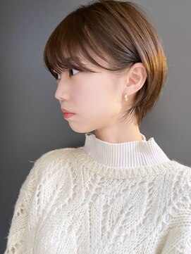 モリオ(morio) 【morio】浦和　ベージュ　耳掛け　マッシュ　ショート♪