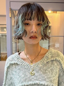 テクネ 天神大名(techne) 天神大名顔周りレイヤーカットミディアムボブタッセルボブパーマ