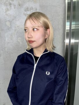 ラパンセヴェール(LA PENSEE VERT) ホワイトブロンド/顎下ボブ