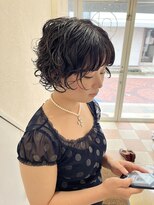 ココンプリュス アンド モナ(COCON+&MONA+)&nbsp;無造作ボブスパイラルパーマ