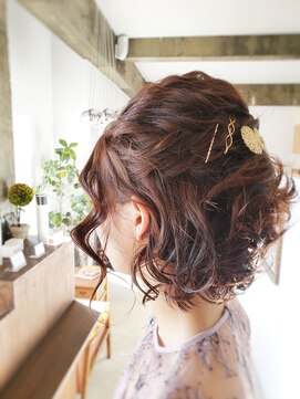 プリーモ ヘアー レガロ(Primo hair REGALO) 【REGALO】ニュアンス☆ウェーブアップアレンジ