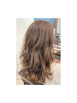 ルーム(Luum) レイヤー、ベージュ