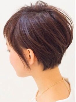 ヘアールーム(Hair Room)の写真/ダメージレスな商材で、毎月染めても頭皮や髪に優しい◎厳選オーガニックカラーで自然な上品カラーに♪