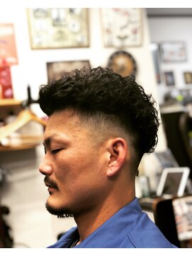バーバーショップ エイチツー(BARBERSHOP H2) フェードカット