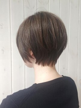 ザコーストバイネオリーブ 辻堂店(The coast by neolive) 【The coast by Neolive】丸みを残したショートヘア