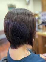 ニサブラ(Nisa Bula)&nbsp;前下がりショートウルフ