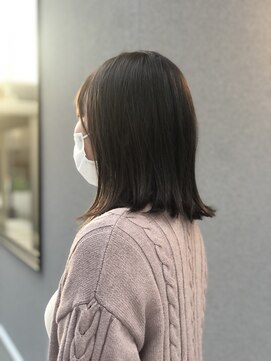 ウトカ(utoca) スリークな外はねボブ