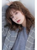 ルーズヘアくびれヘアくすみカラー前髪あり大人色気20代30代40代