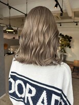 メリー オオサカ(Merly Osaka)&nbsp;艶感たっぷり！クリーミーなベージュ_natural creamy beige_