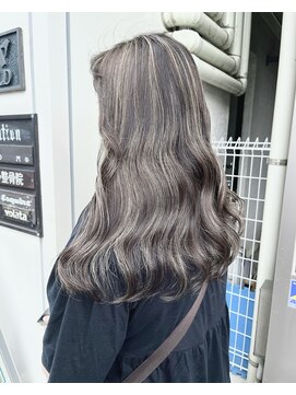 トーン(TONE) グレージュ/コントラストハイライト/20代30代