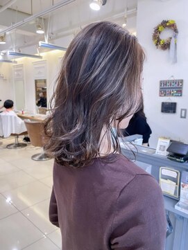 ネオリーブアイム 横浜西口店(Neolive aim) ハイライト　カラー【横浜】