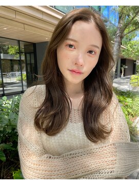 ローウェ 二子玉川(Louwe) ボブ/大人かわいい/フェザーバング/透け感グレージュ