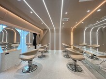 レリー バイ アルティナ 川越店(Lelie by artina)の雰囲気（トレンドを集めたオシャレ空間♪シックで落ち着いた店内★）