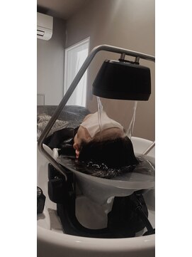 ウイ バイ ファースト 北四番丁店(u'i by first) ★頭浸浴★5分間の癒しの旅♪