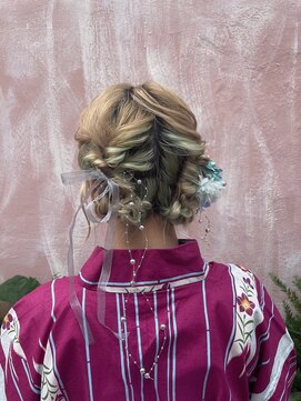 ヒカリス 中崎店(HIKARIS) ツインふわふわアレンジ