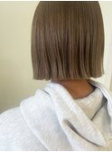 切りっぱなしミニボブ
