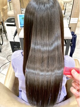 ロイ 南青山 表参道(ROI) 艶感髪質改善トリートメントレイヤーロングカット