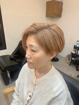 エミー(aimee) 白髪ぼかし