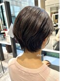 耳掛け大人ショート。