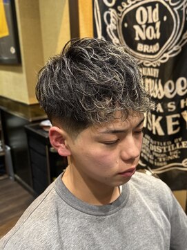 ヒロギンザバーバーショップ 大宮店(HIRO GINZA BARBER SHOP) ローフェードスパイラルメッシュショート/大宮/メンズカット