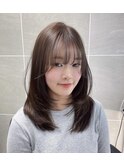 韓国風レイヤー×艶感アップグレージュカラー
